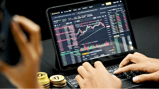 Reifwertung Trading-Ausführungsoberfläche mit geringer Latenz und Echtzeit-Orderfluss